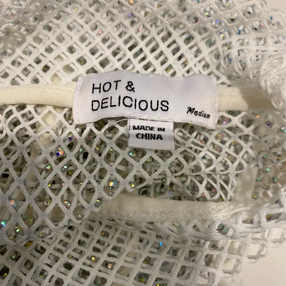Hot & Delicious top White Mesh Halter top M - Picture 5 of 5